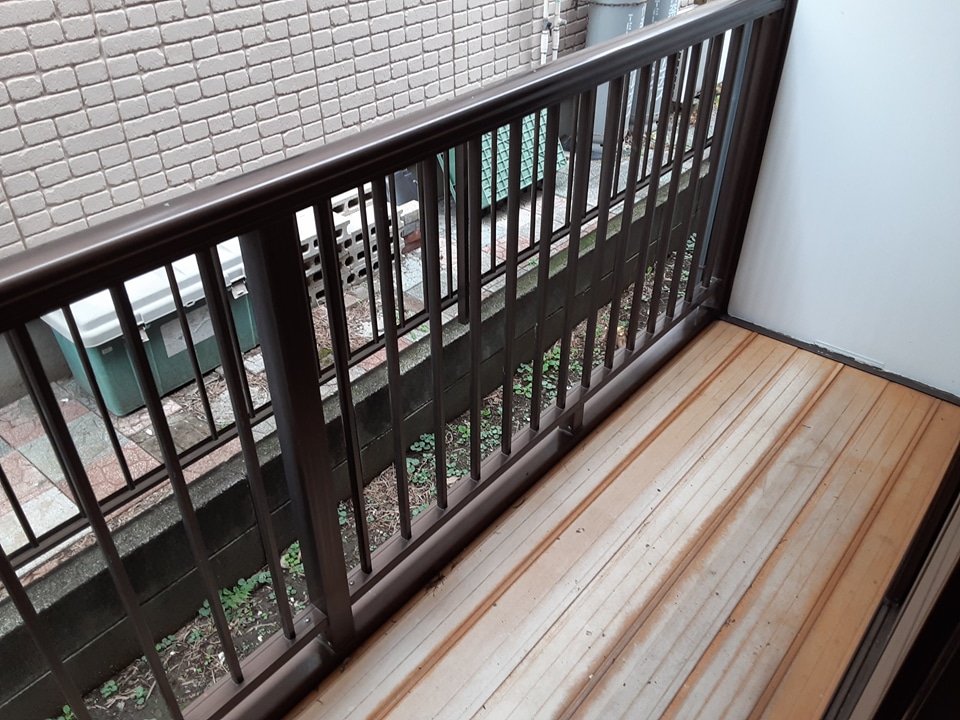 23/30 バルコニー