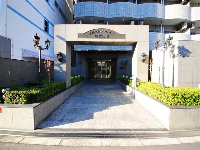 28/30 エントランス