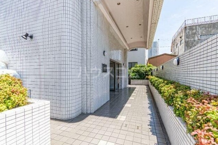 2/5 エントランス