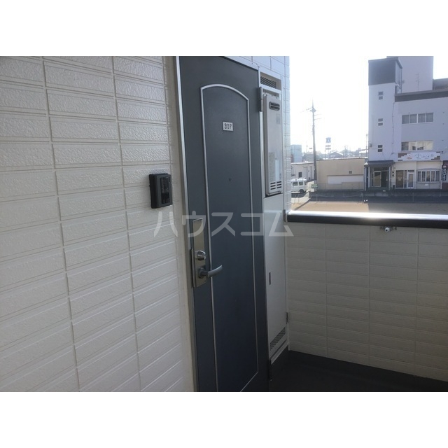 3/4 エントランス