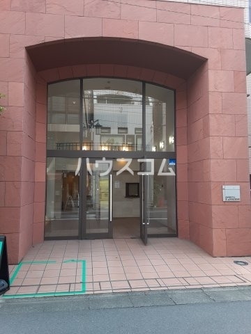 16/18 エントランス