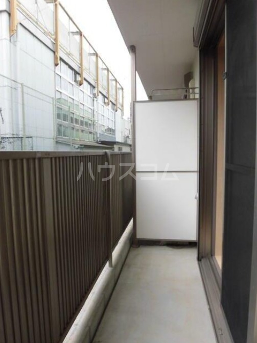 19/27 バルコニー