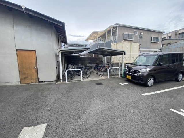 14/19 駐車場
