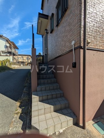 28/30 エントランス