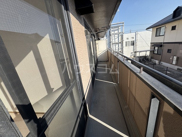 21/30 バルコニー