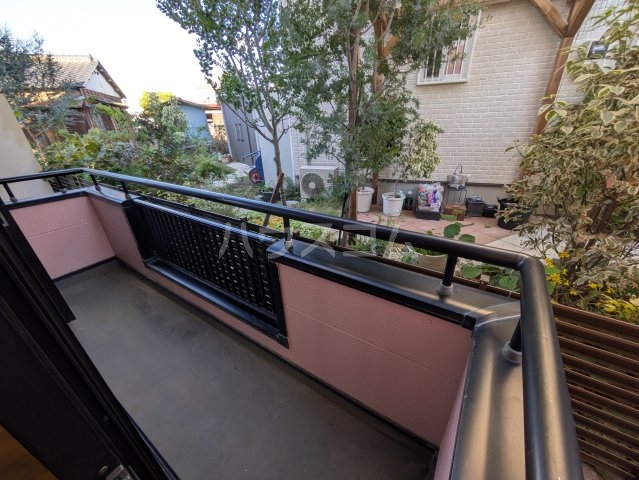 14/27 バルコニー