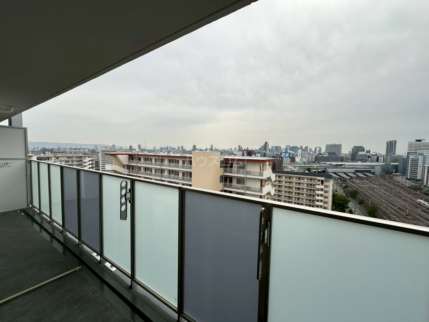 19/30 バルコニー