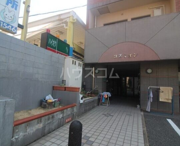 13/14 エントランス