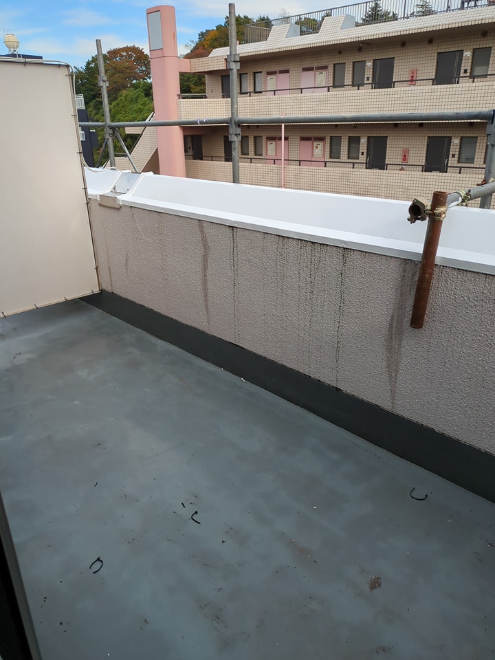 19/27 バルコニー