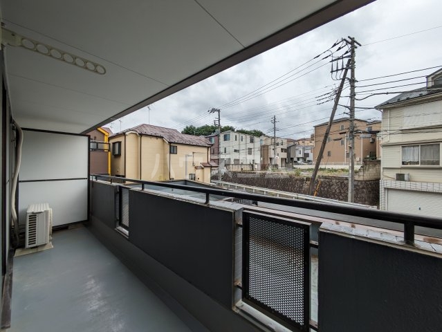23/30 バルコニー