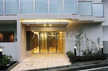 2/5 エントランス