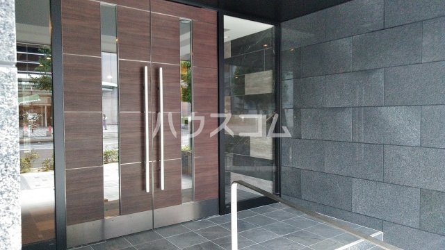 2/4 エントランス