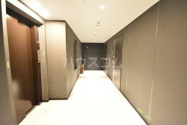 14/21 エントランス