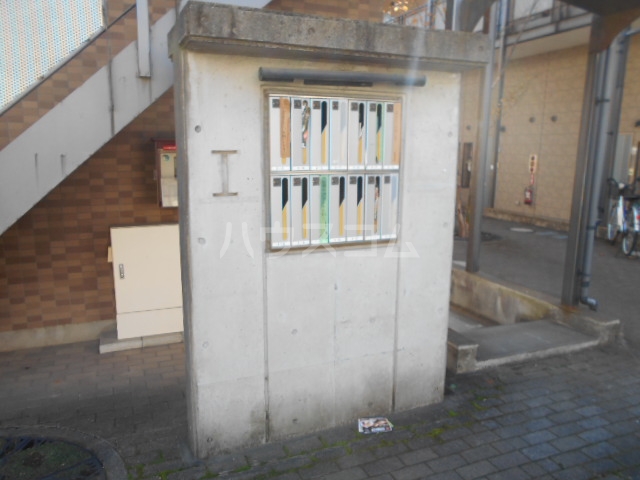 22/26 エントランス