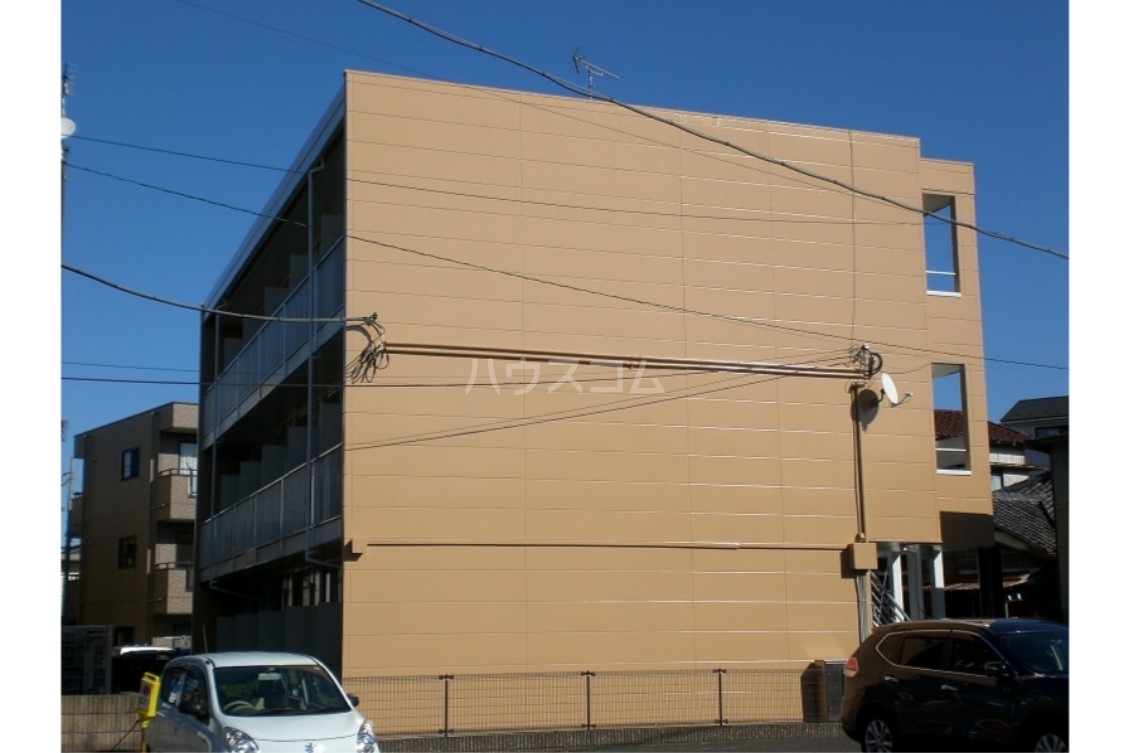 14/15 エントランス