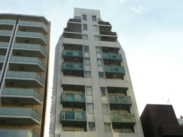 アムス四谷三丁目の外観