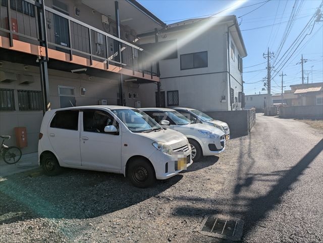 22/23 駐車場