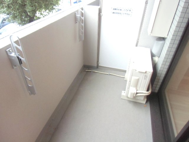 16/23 バルコニー