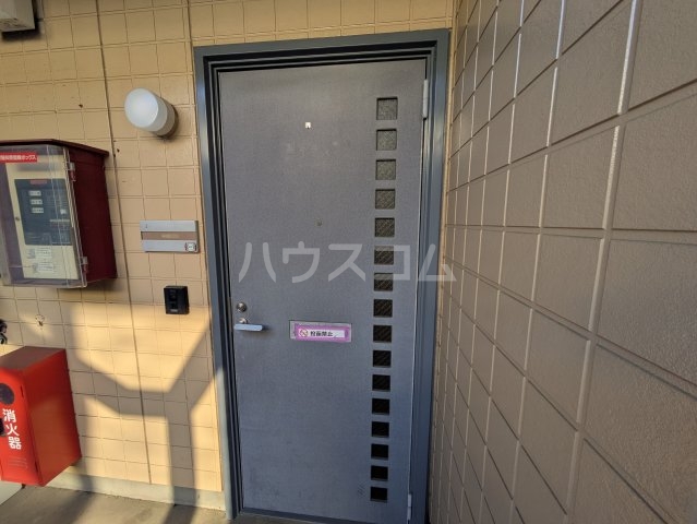 19/29 エントランス