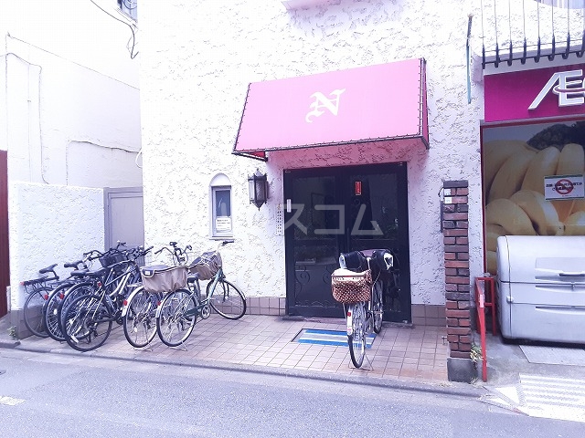 2/6 エントランス