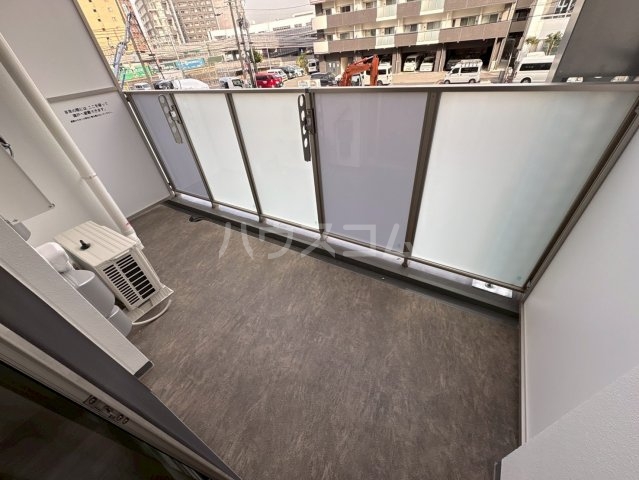 25/30 バルコニー