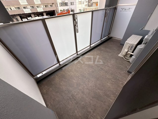 25/30 バルコニー