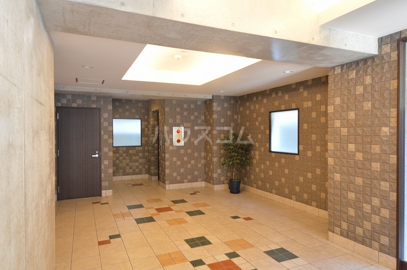 3/4 エントランス