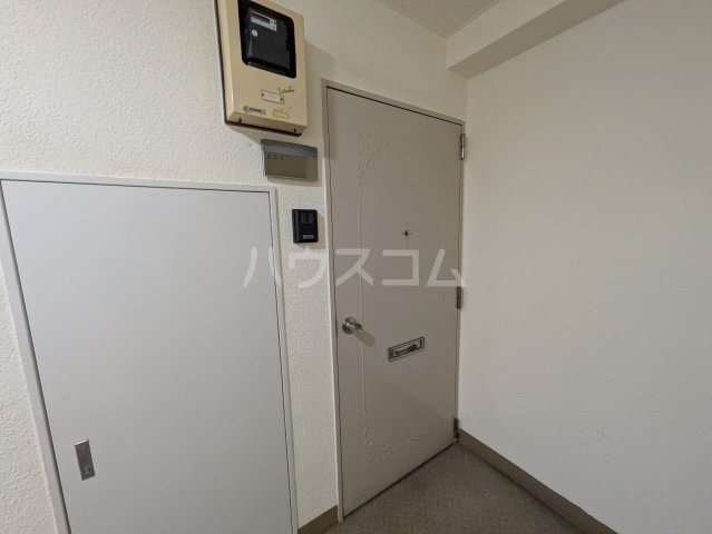 29/30 エントランス