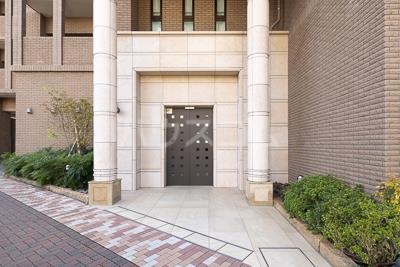 17/25 エントランス