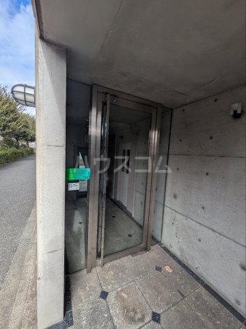 20/20 エントランス