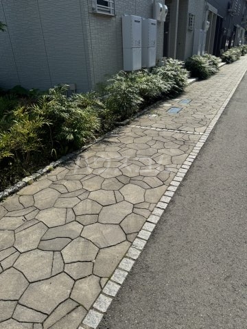 2/3 エントランス