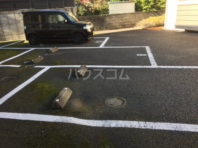 20/30 駐車場