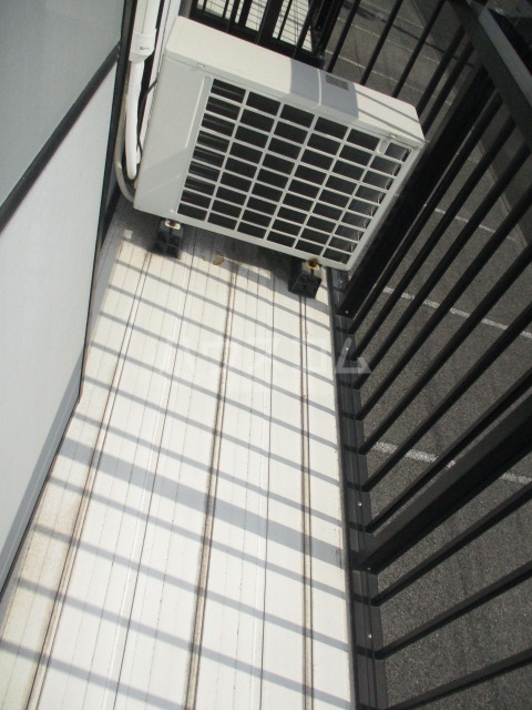 14/28 バルコニー