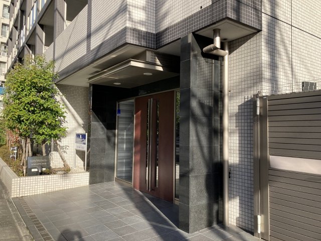 15/18 エントランス