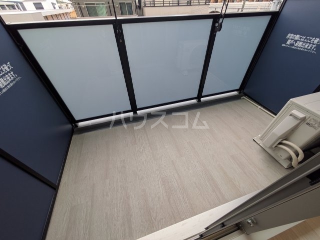 16/27 バルコニー