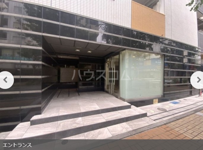 13/23 エントランス