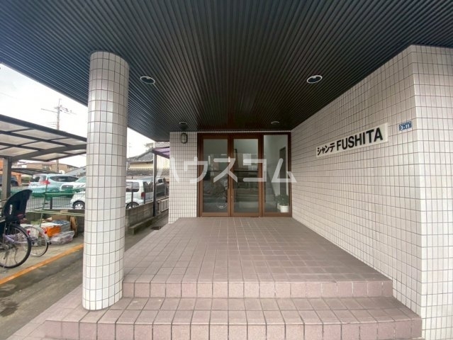 4/10 エントランス