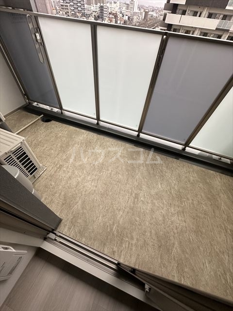 20/30 バルコニー