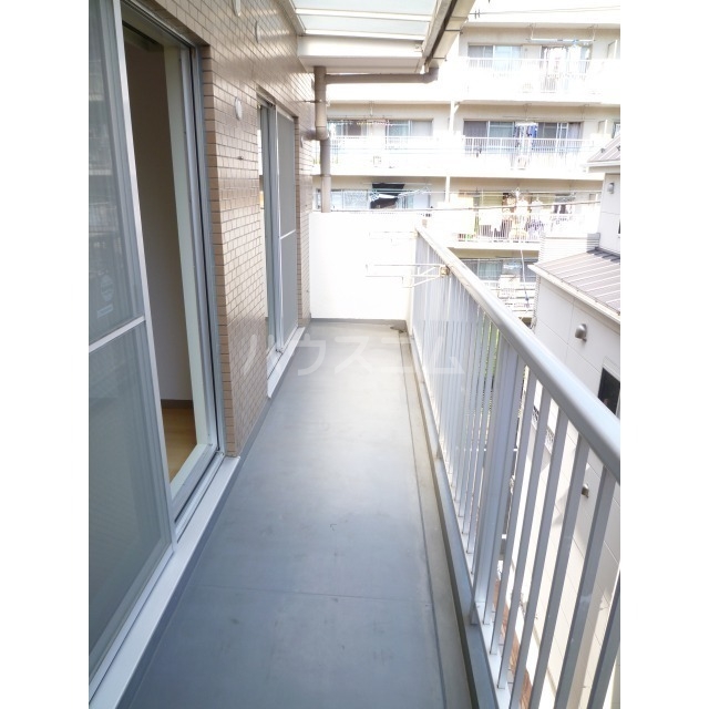 15/23 バルコニー