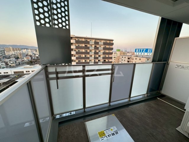 14/28 バルコニー