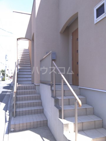 14/18 エントランス