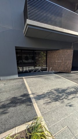 15/25 エントランス