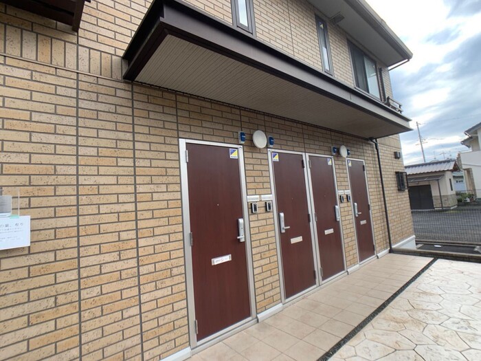 2/3 エントランス