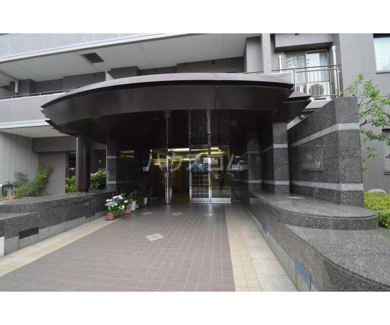 2/2 エントランス