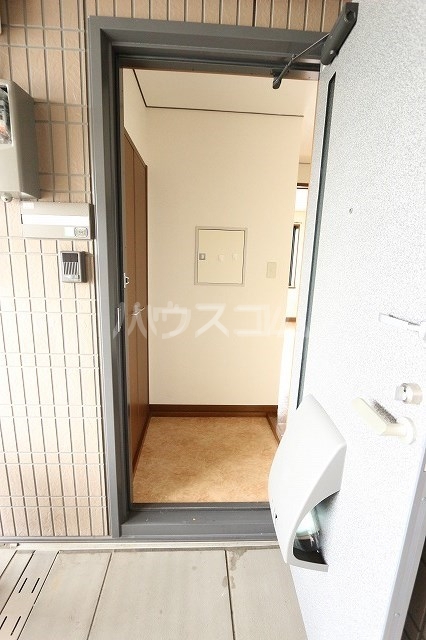 13/30 玄関