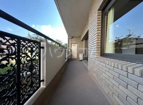 18/26 バルコニー