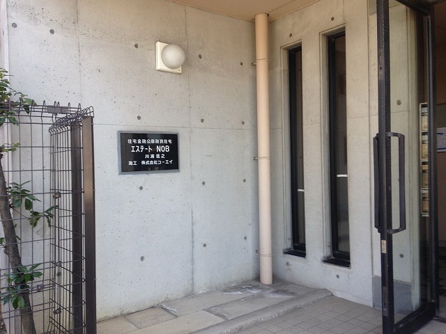 2/5 エントランス