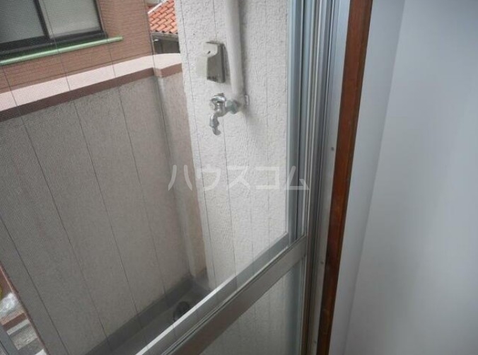 13/18 バルコニー