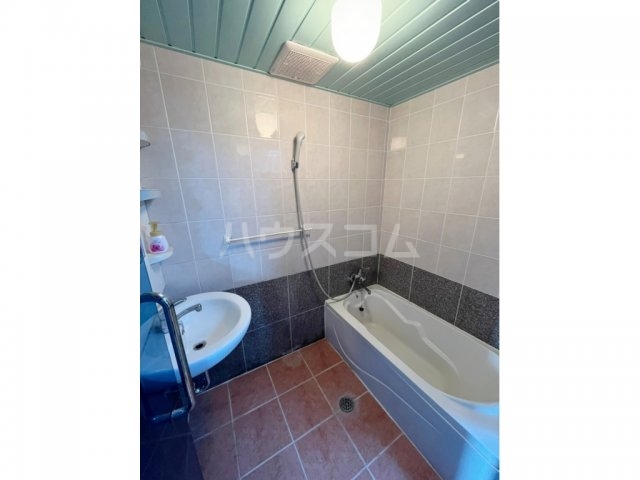 8/16 浴室