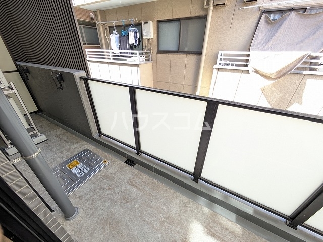 15/23 バルコニー
